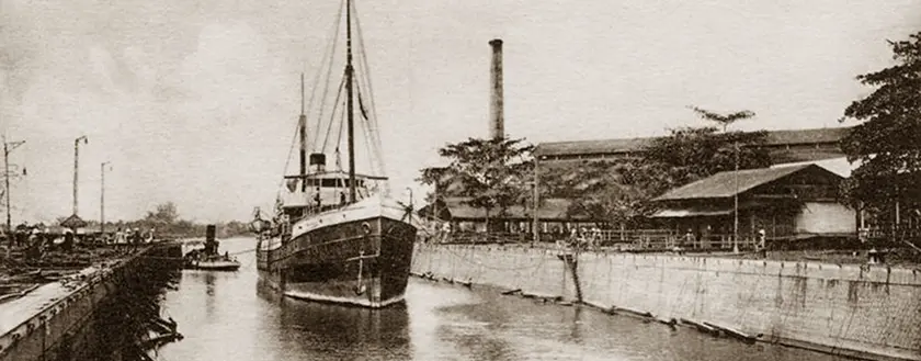 Xưởng đóng tàu cổ Ba Son